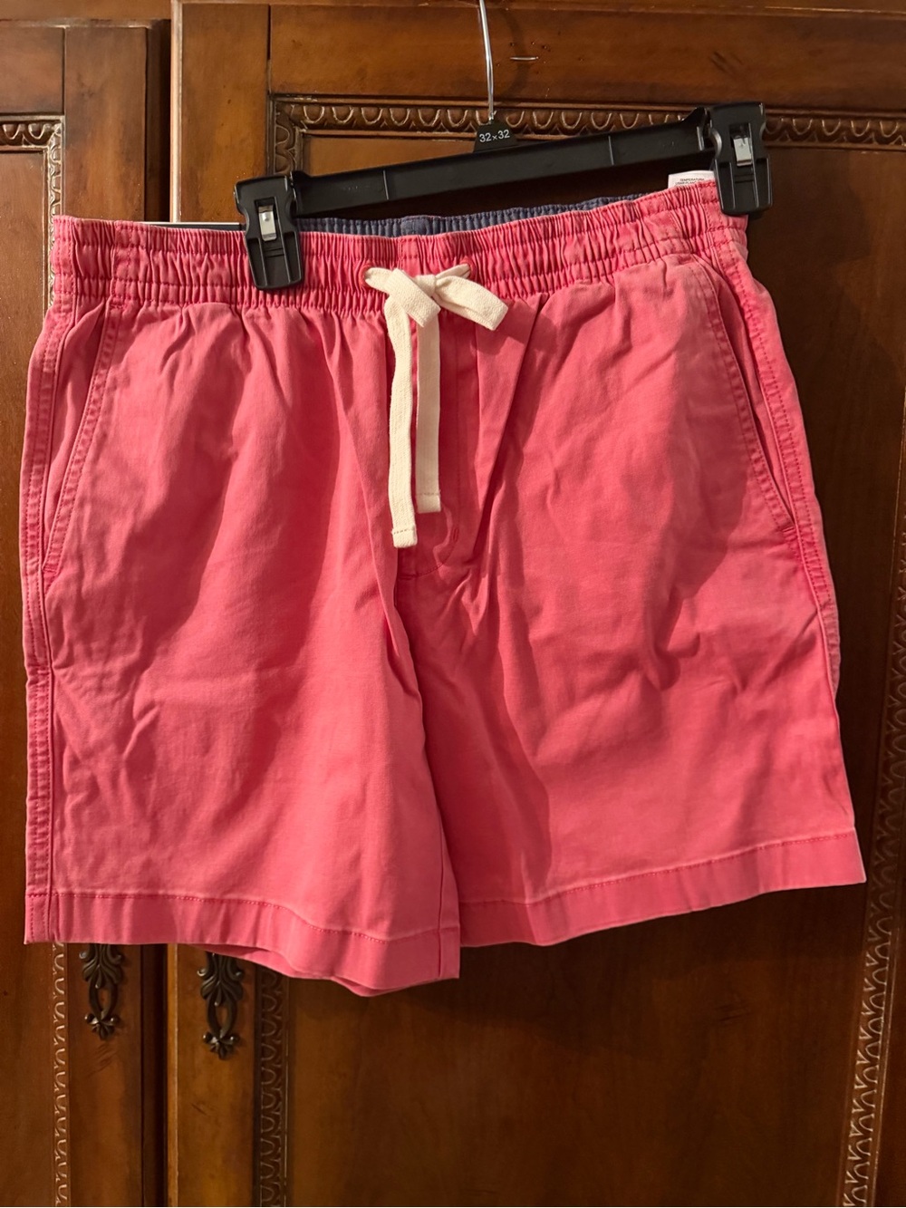 Vineyard vines men’s Pink Drawstring Casual Shorts
